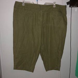 Plus size wide leg capris